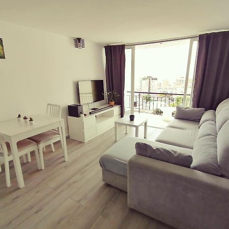 Brisamar Apartamento Con Aire Acondicionado ตอร์เรโมลิโนส ภายนอก รูปภาพ