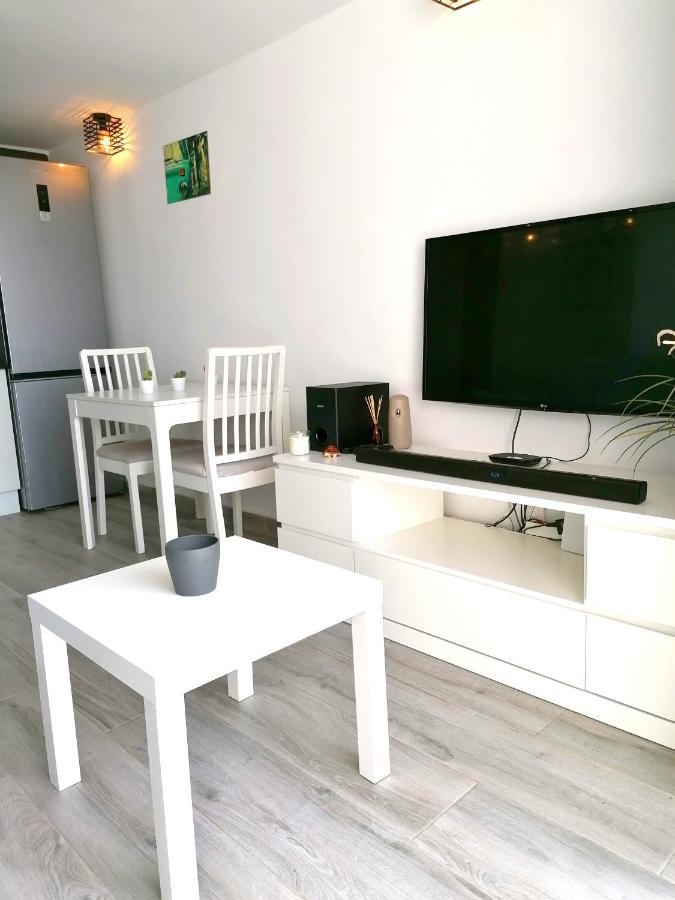 Brisamar Apartamento Con Aire Acondicionado ตอร์เรโมลิโนส ภายนอก รูปภาพ